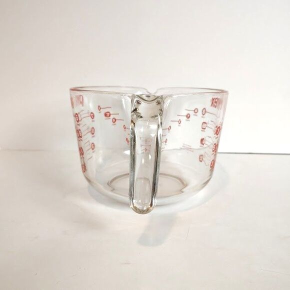 Vtg PYREX 8 Cup Glass Measuring Cup 64oz Red Lettering 2 Qt Batter Bowl - Picture 4 of 5